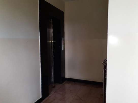 Serviced 2 Bed Apartment with En Suite in Westlands Area image 1
