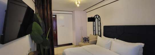 Studio Apartment with Gym at School Lane image 8