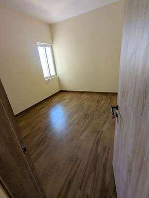 4 Bed Apartment with En Suite in Parklands image 13