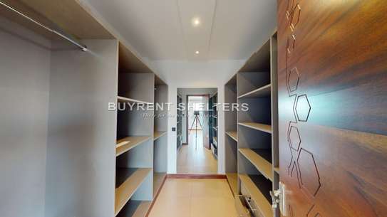Furnished 5 Bed Apartment with En Suite at General  Mathenge image 10