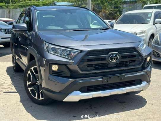Rav4 Sunroof Grey 2019 4x4 image 2