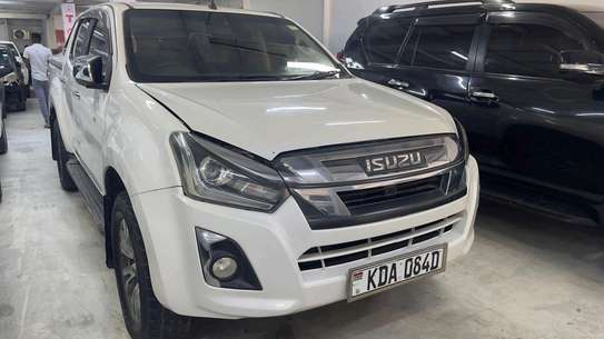 ISUZU DMAX DOUBLE CAB Manual image 8
