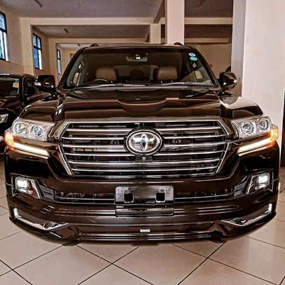 Toyota Land cruiser ZX V8 Black 2018 image 1