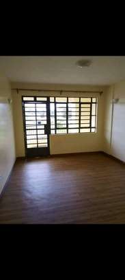 Off Naivasha road three bedroom apartment to let image 8