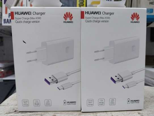 HUAWEI SuperCharge Wall Charger With USB Type-C Cable image 2