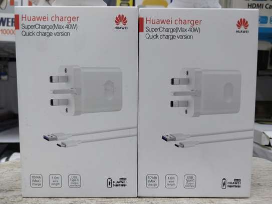 Huawei SuperCharge USB-C Wall Charger CP84 - 40W - White image 3