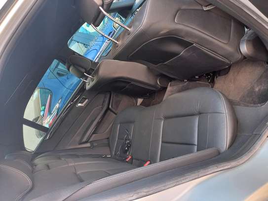 MERCEDES-BENZ E250 WITH SUNROOF. image 9