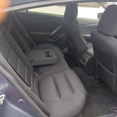 Mazda Axela petrol image 5