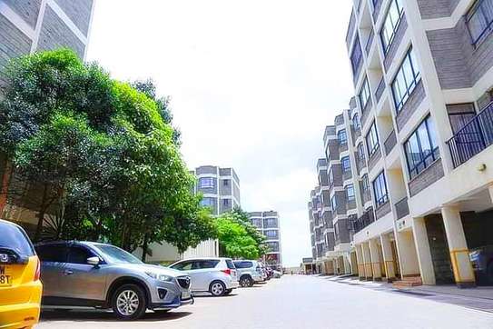 2 bedroom serviced apartment with DSQ image 8