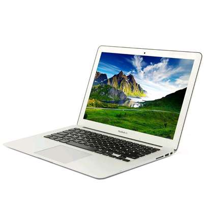 MacBook air 2015 ci5 4gb 128gb ssd image 4