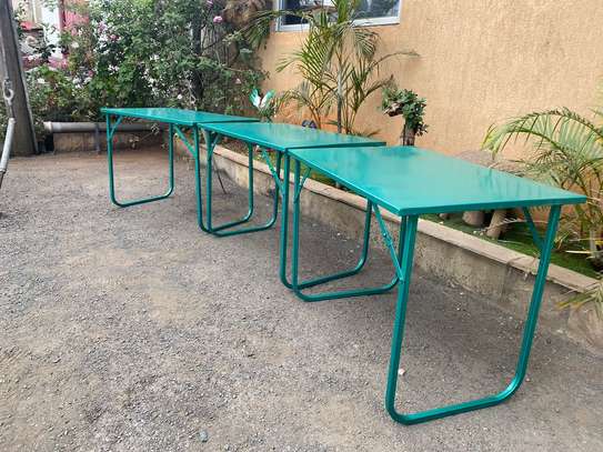 Foldable tables image 1