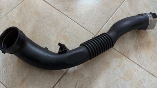 Intercooler Air Intake Duct Charge Pipe Hose for 13717604033 image 7