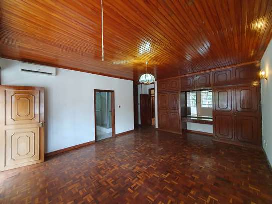 5 Bed House with En Suite in Gigiri image 81