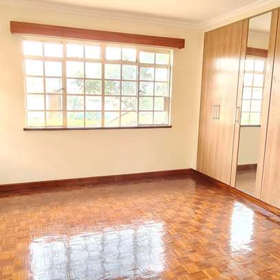 4 Bed Villa with En Suite in Kiambu Road image 5