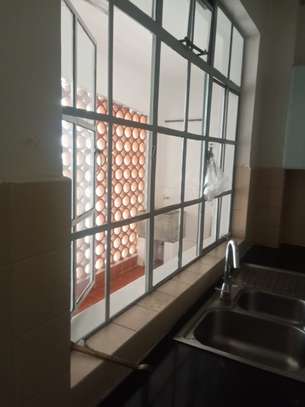 3 Bed Apartment with En Suite in Kilimani image 5