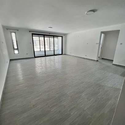 3 bedroom all en-suite apartment with DSQ-Lavington image 2