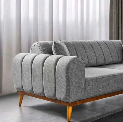 5 seater classic sofa....... image 1