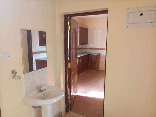 4 Bed Townhouse with Garage in Syokimau image 15