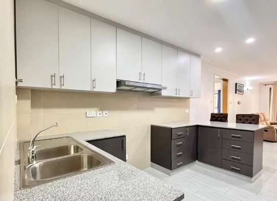 Serviced 3 Bed Apartment with En Suite in Lavington image 4