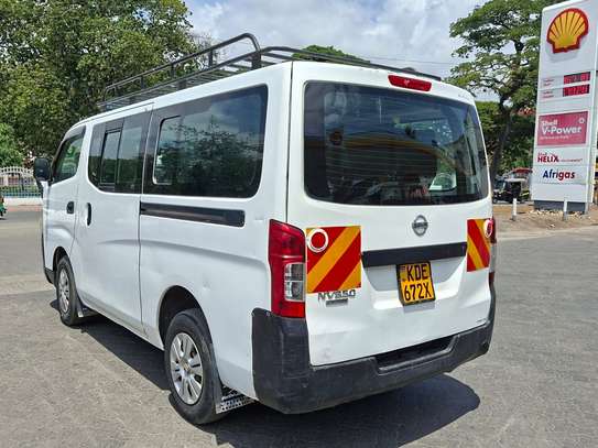 Nissan Nv350 image 3