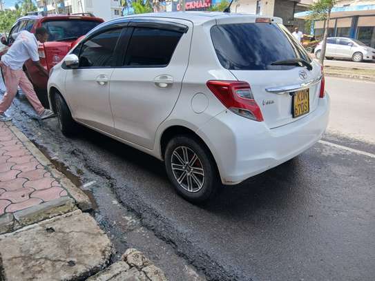 1000cc Toyota Vitz 2016 image 3
