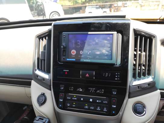 Toyota Landcruiser Radio system with Bluetooth USB AUX Input image 1