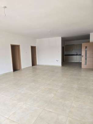2 Bed Apartment with En Suite at 2Nd Avenue image 15