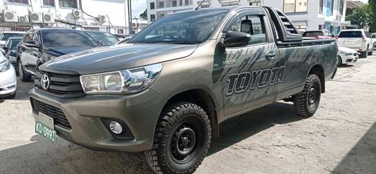 TOYOTA HILUX SINGLE CAB image 7