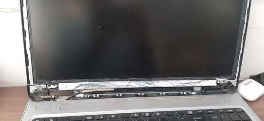 Laptop hinges repair service image 4