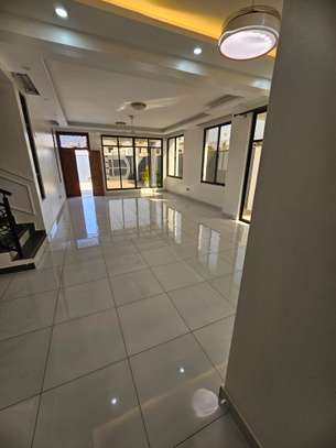 3 Bed Townhouse with En Suite at Mtwapa image 10
