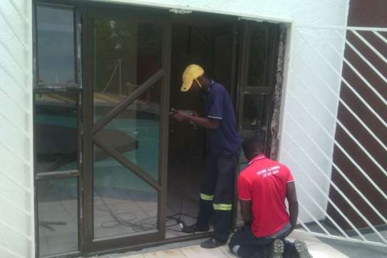 Professional Window Glass Repairs in Nairobi |  Bestcare Glass Repair Services for Windows Mirrors & More.Call our customer services team   image 7