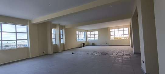 900 ft² Office with Service Charge Included in Mombasa Road image 7