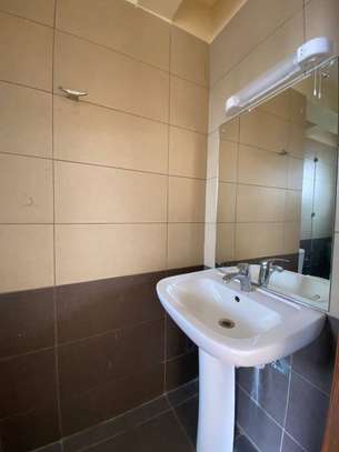 3 Bed Apartment with En Suite in Lavington image 1