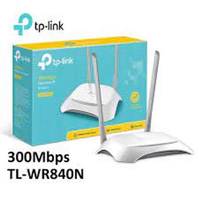 tp link 840 router image 1