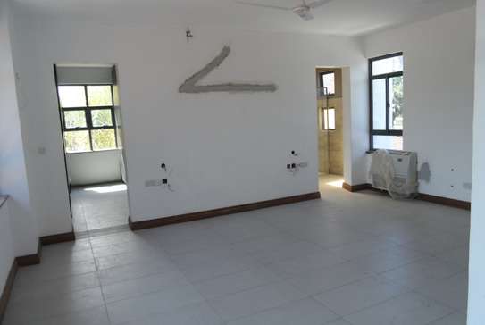 4 Bed Villa in Nyali Area image 2
