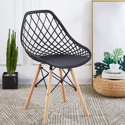 Plastic chair: Plastci stackable outdoor chair image 2