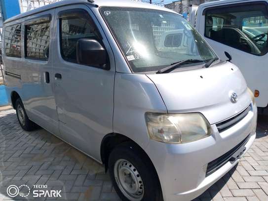 Toyota town ace image 2