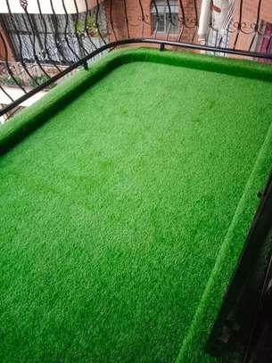 Quality artificial green grass carpets. image 1