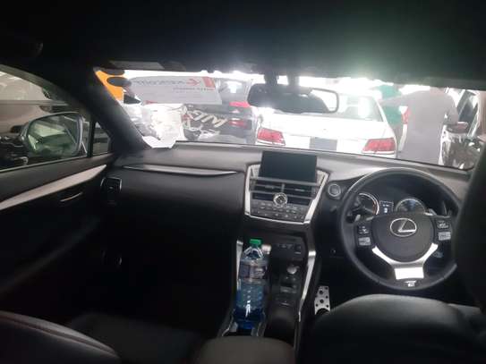 Lexus NX 200T 2015 image 5