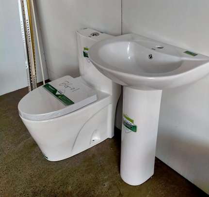 Modern Toilet & Pedestal Sink Classic White image 1