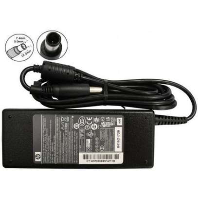 HP LAPTOP REPLACEMENT CHARGER 19V 4.74A(BIG PIN) image 1