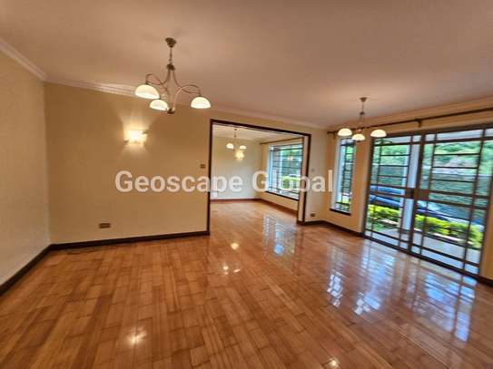 4 Bed House with En Suite in Spring Valley image 11