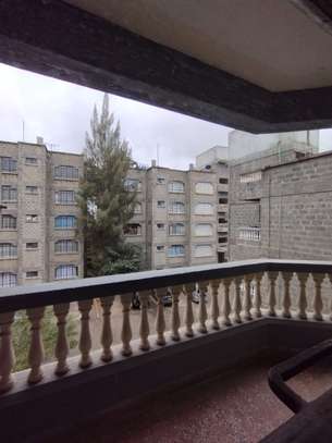 Lovely and luxurious 1 Bedroom Apartments In Kileleshwa image 1
