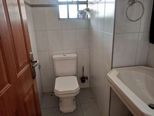 4 bedroom house for rent in Gigiri image 16