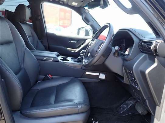 2023 TOYOTA LAND CRUISER ZX image 7