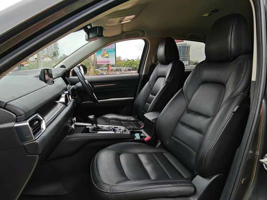 2019 MAZDA CX5 25SL. PETROL PROPELLED image 8