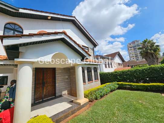 5 Bed Townhouse with En Suite in Spring Valley image 18