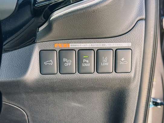 Mitsubishi outlander PHEV Gold 2018 image 6