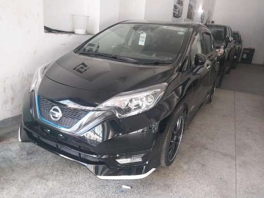 Nissan Note E-power 2016 image 2