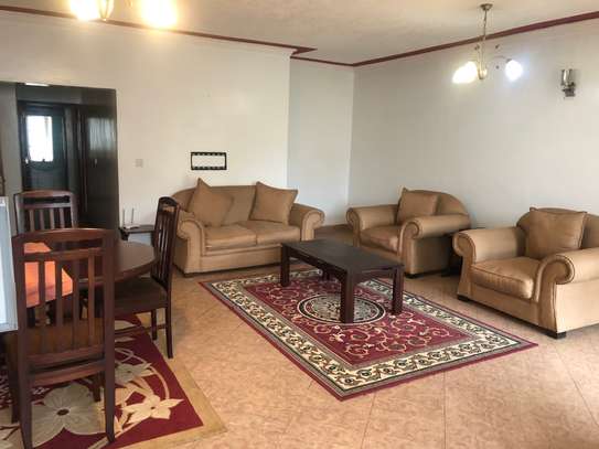 Serviced 2 Bed Apartment with En Suite in Rosslyn image 2
